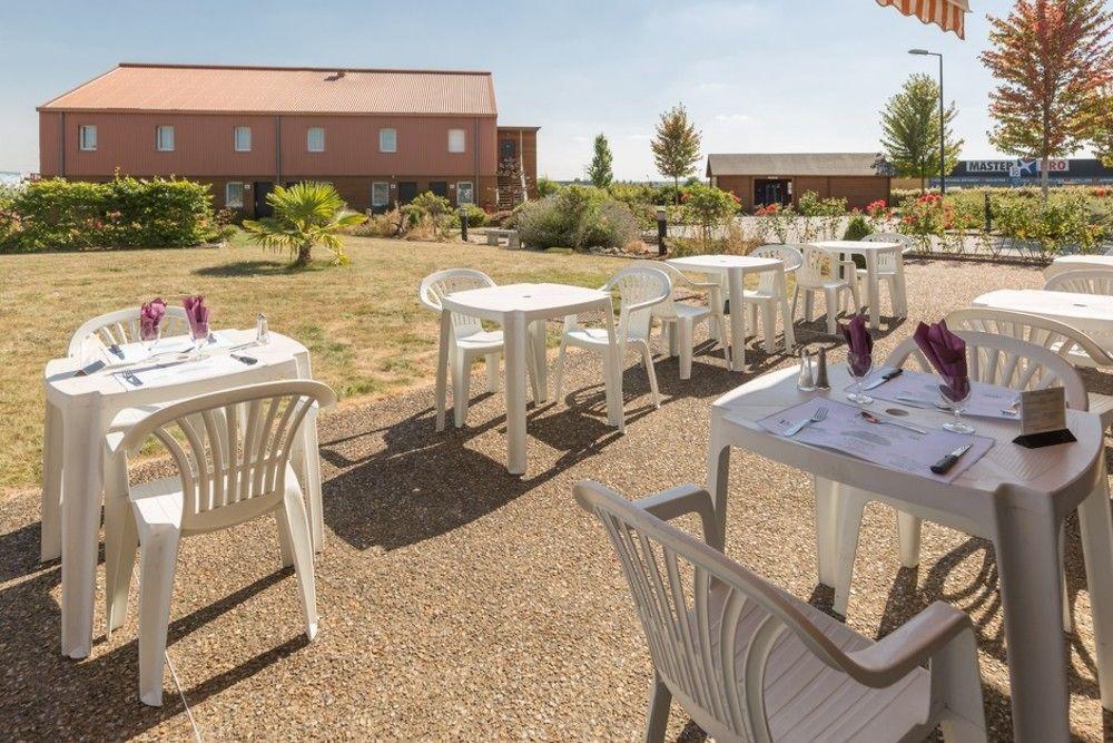 Pressoir Hotel Saint-Calais Exteriér fotografie