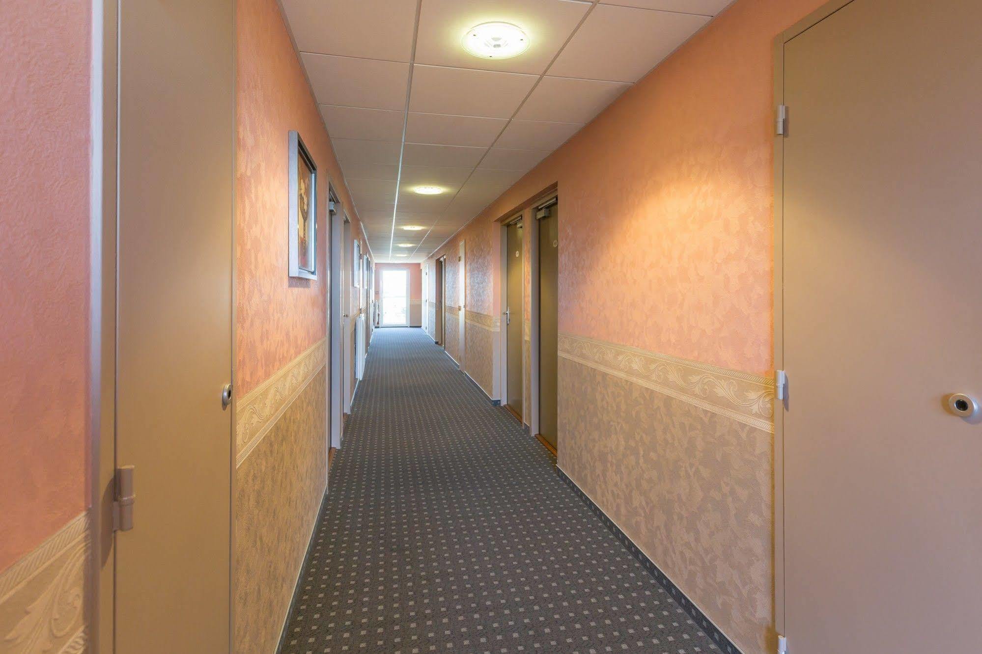 Pressoir Hotel Saint-Calais Exteriér fotografie